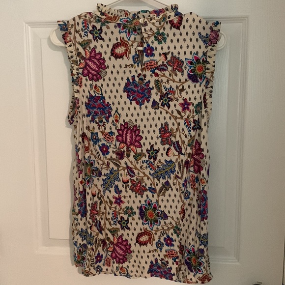 Loft Top - Picture 3 of 3